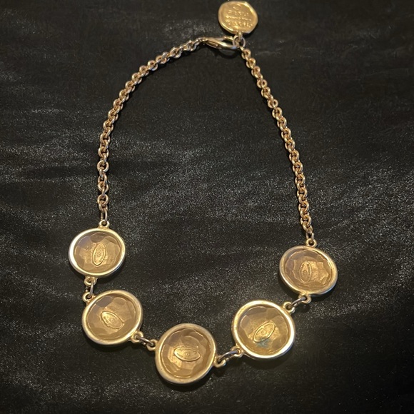CHANEL Vintage 1980s Medaillon Gold Tone Necklace - Picture 4 of 7